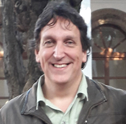 Dr. Carlos Mucha
