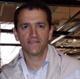 Dr. Martín Soberano